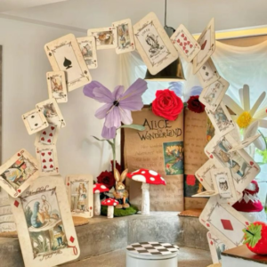 Alice in Wonderland theme decoration